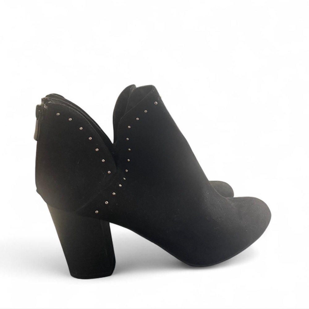 Elegant Black Ankle Boots